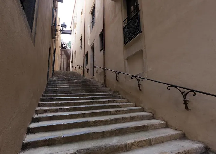 Bravissimo Vivaldi 2a, Monthly Apartamento